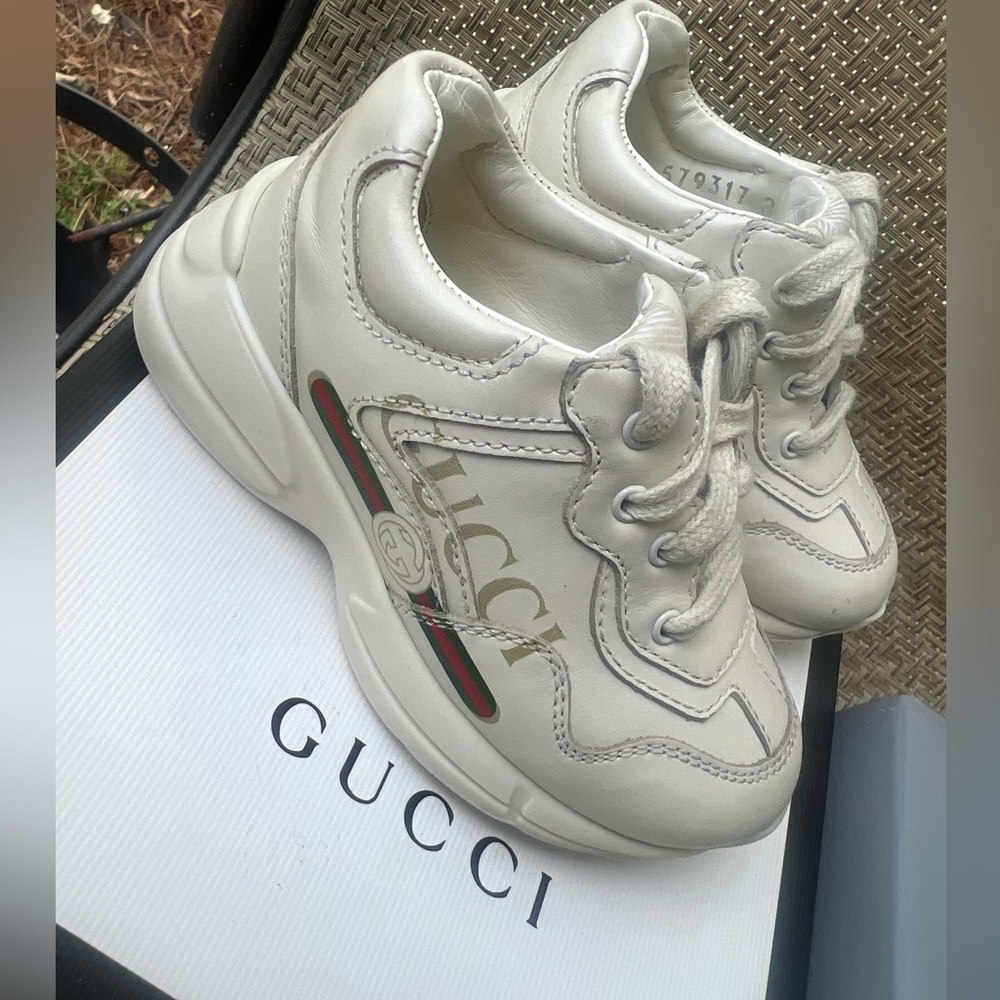 Gucci sneakers…size 5c UNISEX, taking BEST OFFER